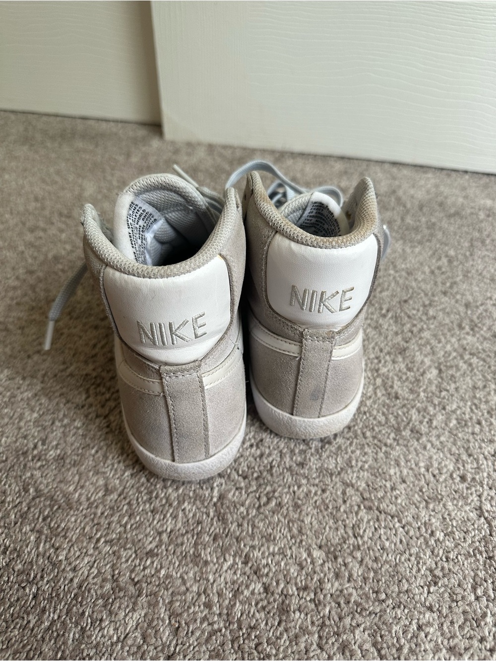 Nike Kids High-Top Sneakers Light Gray - Picture 4 of 4